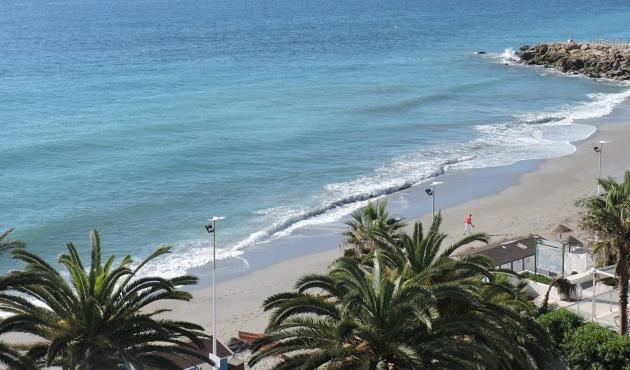 Hostal Sol Y Mar Nerja Esterno foto